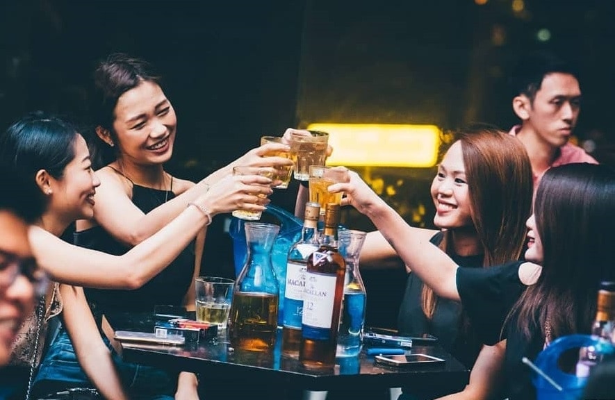 Girlie bars in bangkok - Lady Drinks for thai girls Girlie bars in bangkok - Lady Drinks for thai girls