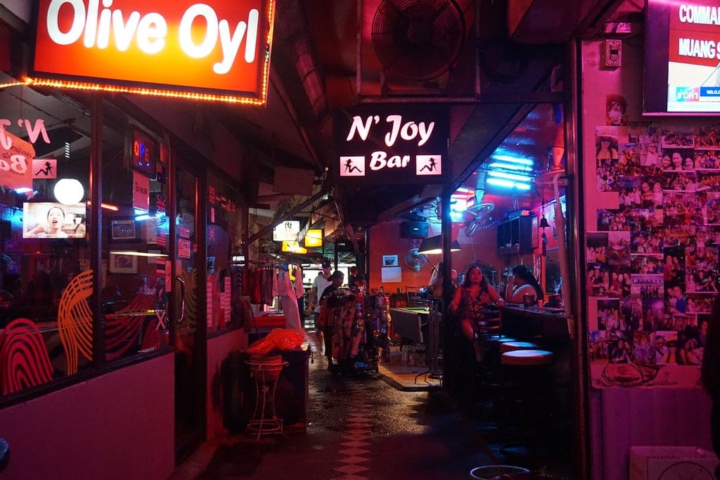 cheapest thai bars for thai hooker - soi 22 sukhumvit cheapest thai bars for thai hooker - soi 22 sukhumvit