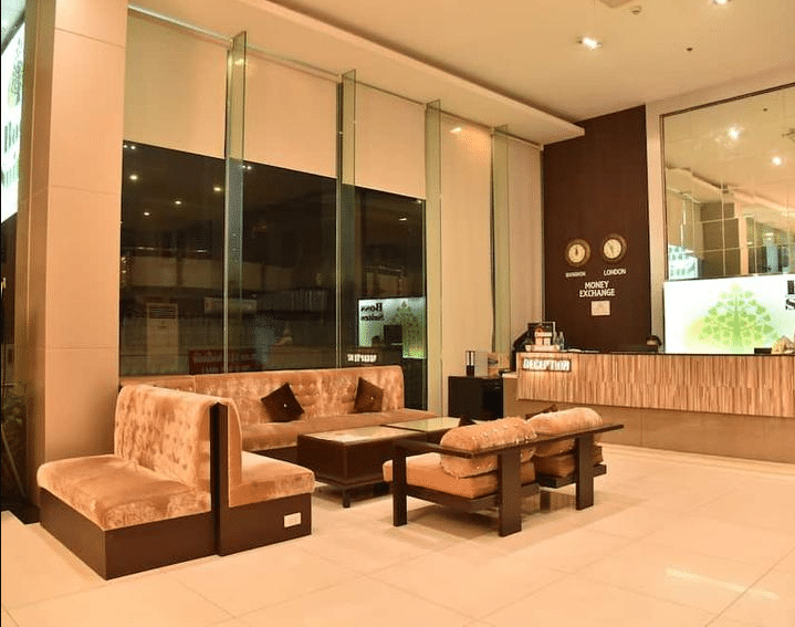 Boss Suites Nana-Waiting Area