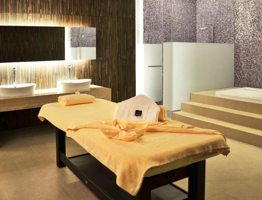  Novotel Bangkok Impact Hotel- Massage Area